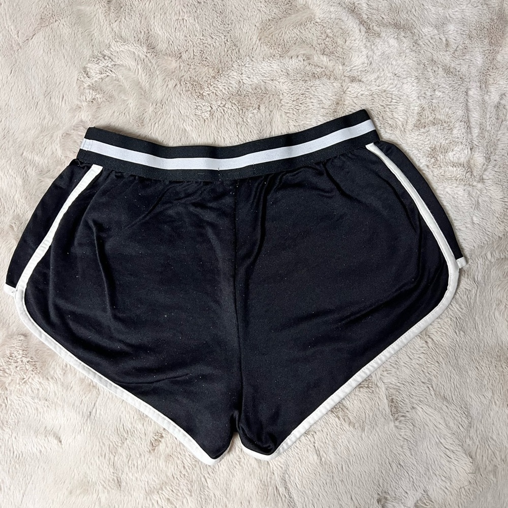 Black and white Fashion Nova shorts - Picture 2 of 5